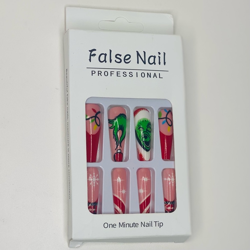 Press On Nails - Picture 4 of 5